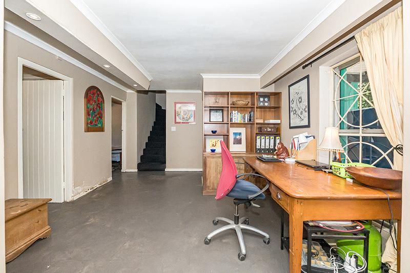 4 Bedroom Property for Sale in The Meadows Western Cape